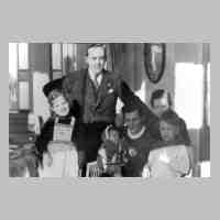 065-0093 Die Familie Emil Rose im Jahre 1943.jpg